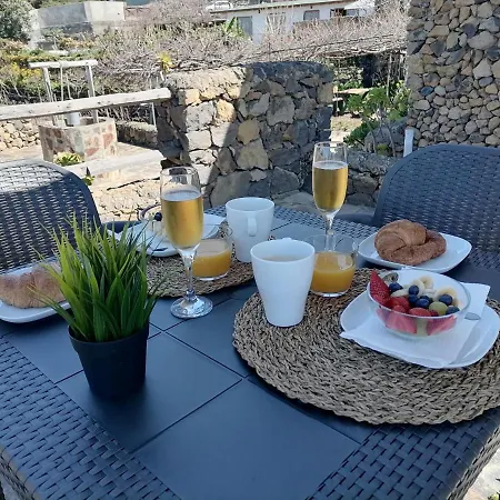 La Tagora Conect With The Nature & Relax בקתה